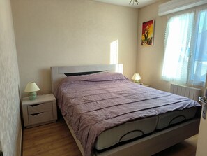 3 bedrooms, iron/ironing board, travel crib, free WiFi - single storey house (Bretignolles-Sur-Mer)