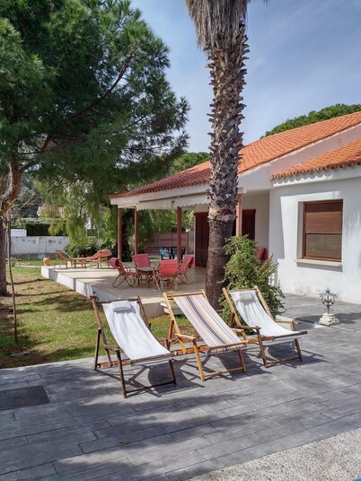 Villa with private pool near the beach