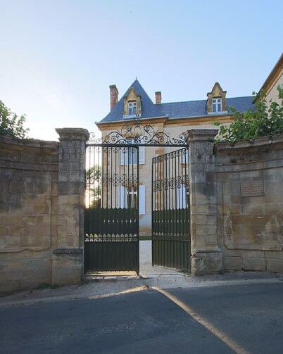 Le Manoir d'Isly 18th century - heated swimming pool