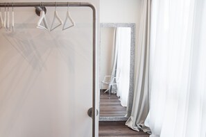 Chambre Double Deluxe, 1 grand lit, non-fumeur, vue ville (O deluxe)