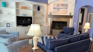 Smart-TV, bordtennis og stereoanlegg