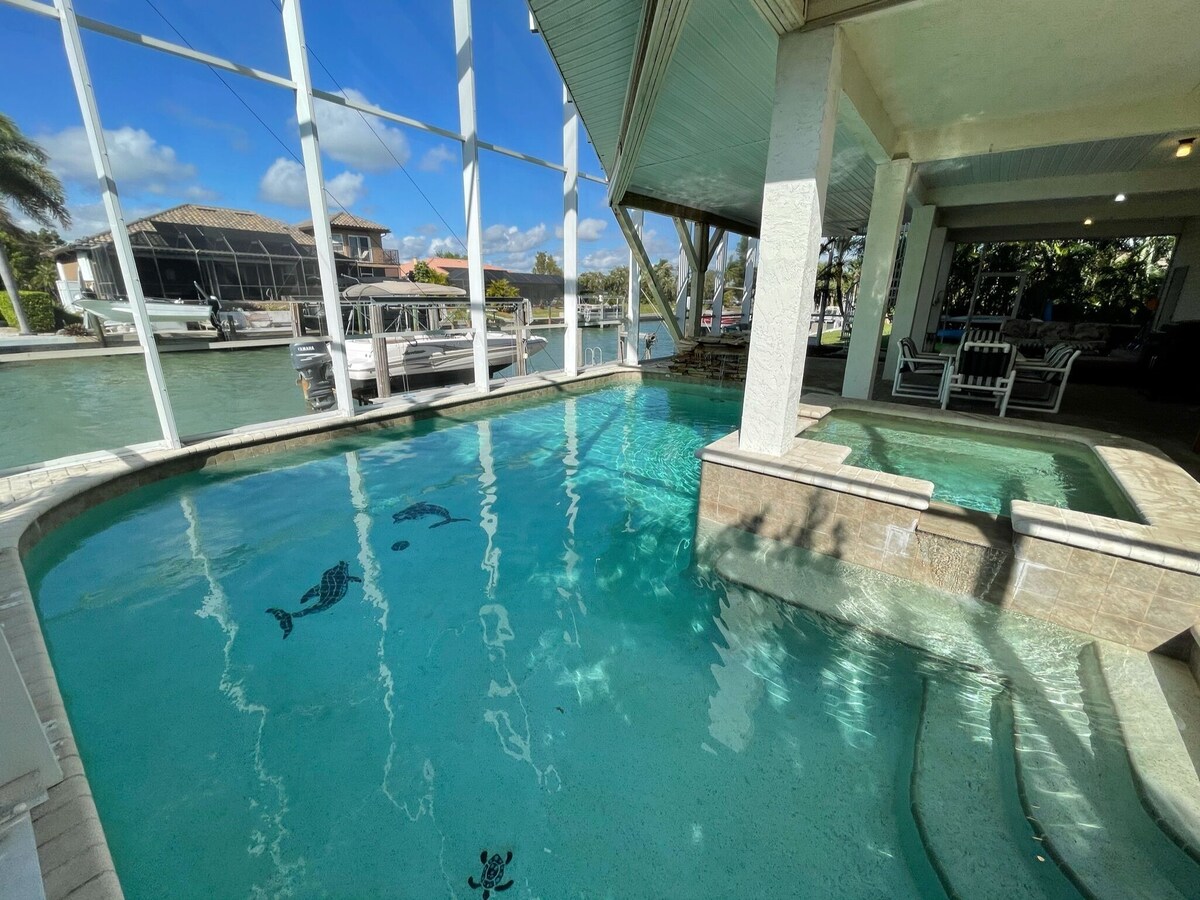 Photo 2 of Private Waterfront home with pool and hot tub with large dock in Isle of Capri
