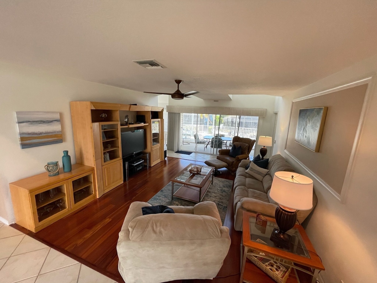 Photo 24 of Private Waterfront home with pool and hot tub with large dock in Isle of Capri