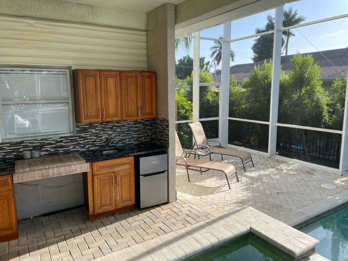 Photo 11 of Private Waterfront home with pool and hot tub with large dock in Isle of Capri
