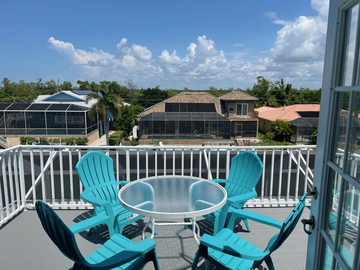 Photo 22 of Private Waterfront home with pool and hot tub with large dock in Isle of Capri