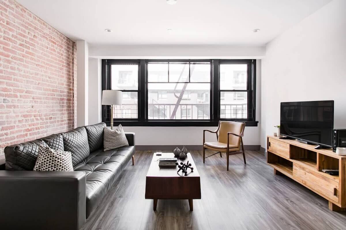 Distinguished Loft-Style Home w/ Modern Kitchen