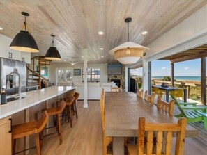 Dining - Sea La Vie - Direct Gulf Front - Amazing Sunsets - Private Island (Placida)