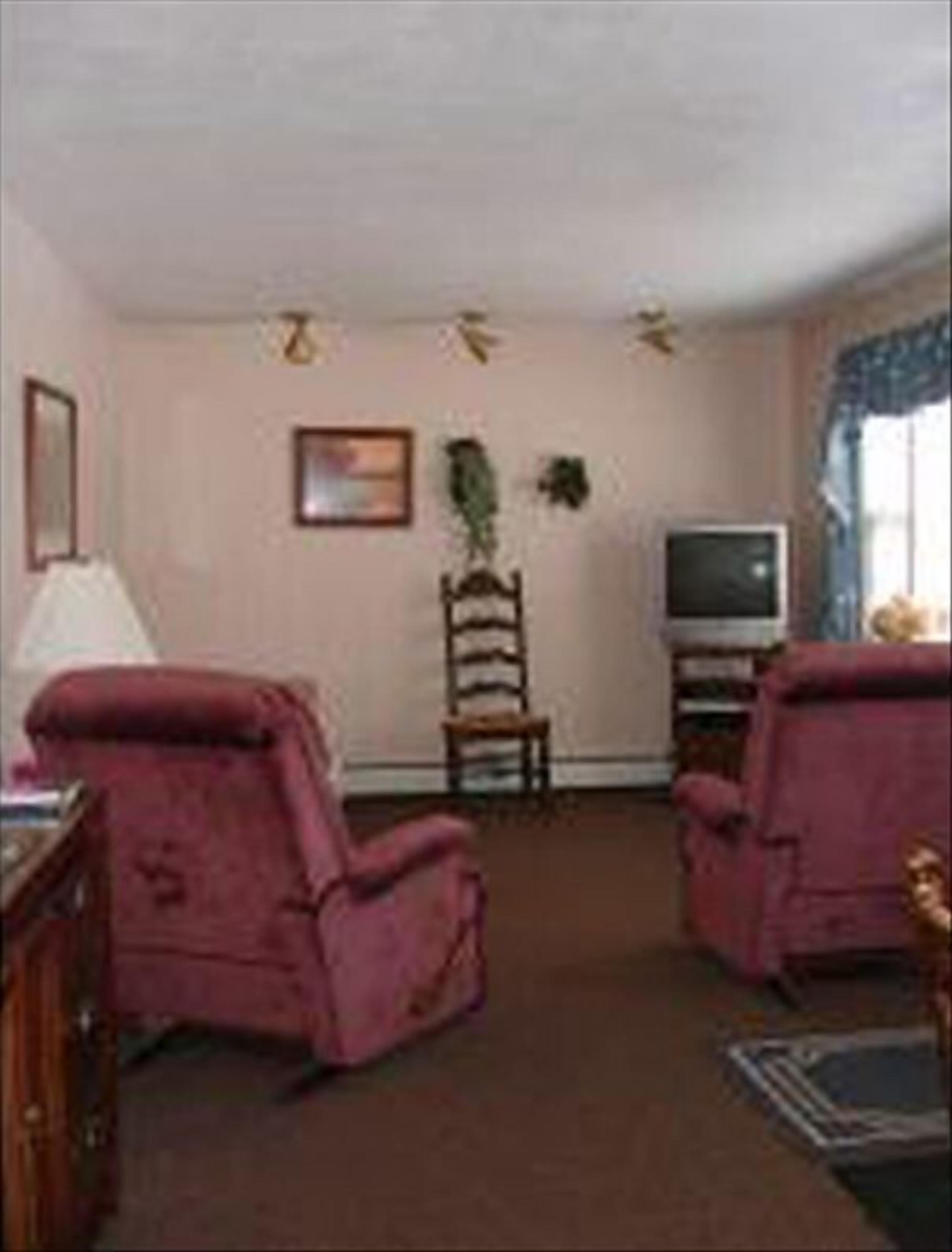 Killington Area Private Home, 3 Bd, 2 BR, Sleeps 11+