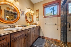 Bathtub, towels