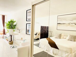 1 chambre, coffres-forts dans les chambres, fer et planche Ă repasser