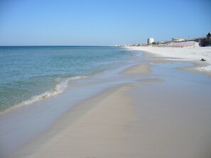 Beach nearby, sun loungers - Mediterranea Great Location, Beach Service Included (Miramar Beach)