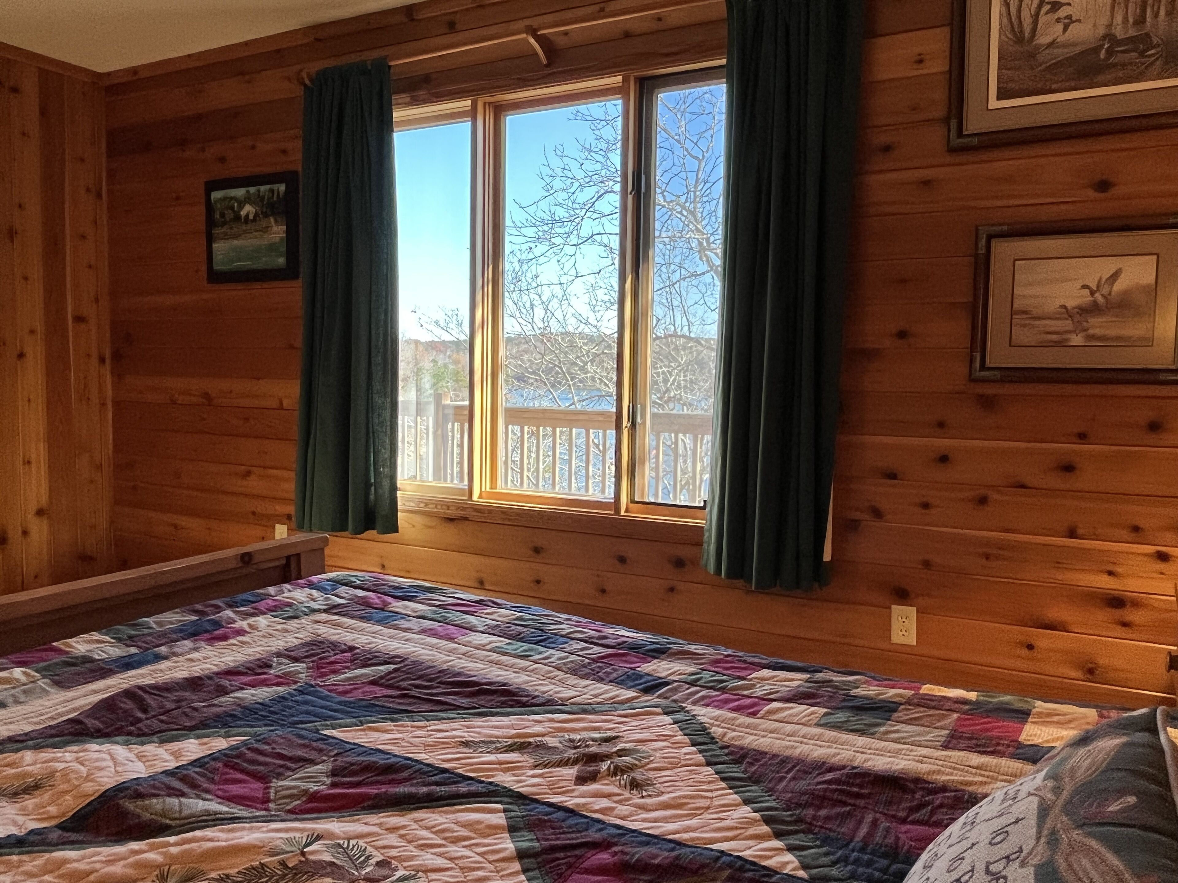 Smith Lake Family Getaway w/ Amazing Views, Kayaks and Game Room!