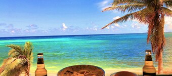 Villa Carib - 3 bed / 3 bath beachfront condo- tennis courts and pool.