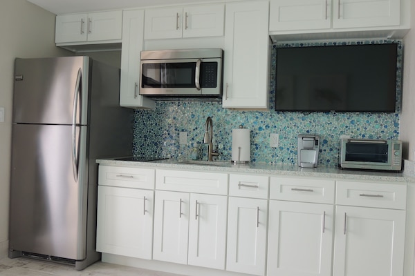 Well equipped kitchen