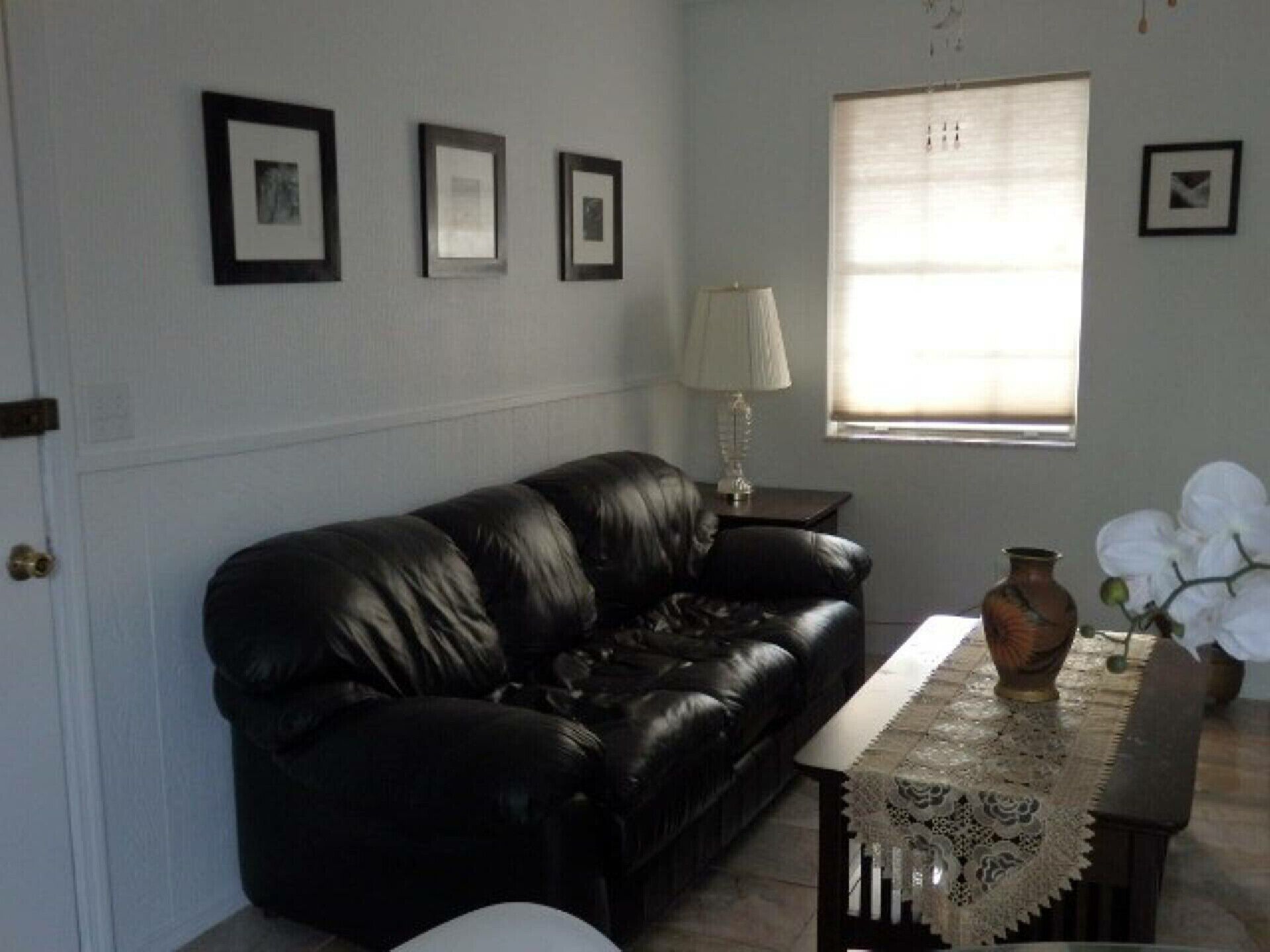 4 BEDROOMS WHOLE HOUSE +WiFi GREAT LOCATION