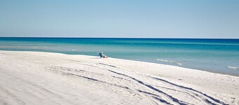 ‘Condominio 'Island Style' en el edificio del frente del Golfo 