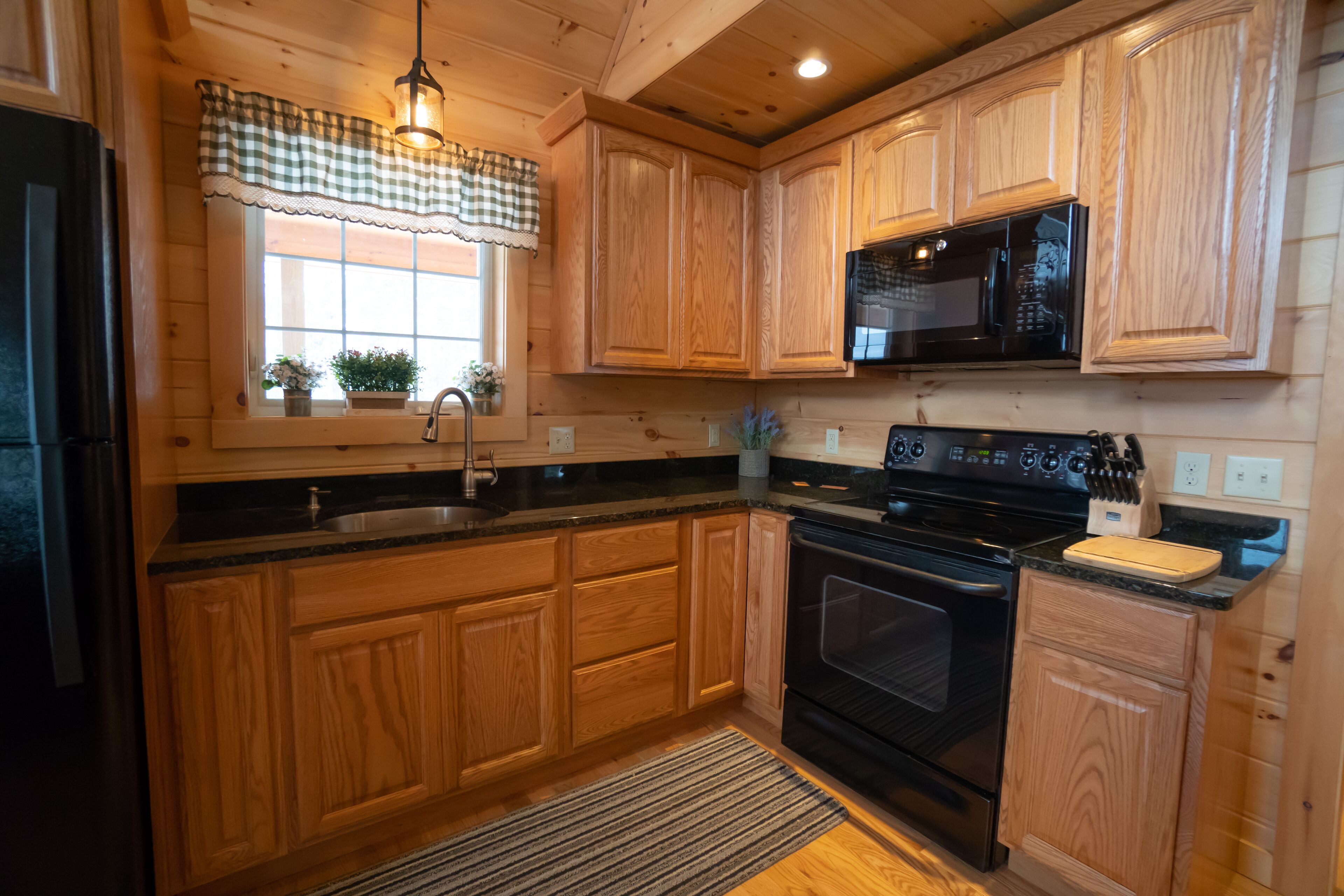 Mountain Top Cabin With Incredible Okemo Views And Sunsets