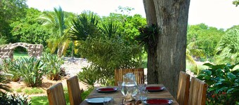 Stunning Sea View Plantation Retreat with House & Cottage