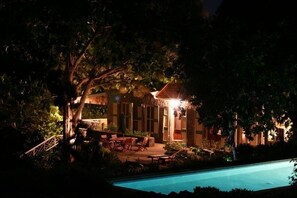 Piscina a l'aire lliure 