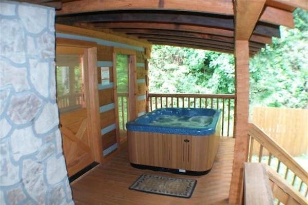 Baignoire à remous extérieure
