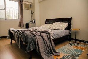 Elite Suite, 1 Double Bed, City View | Desk, blackout curtains, free WiFi, bed sheets - UrbanHOUSE (Kaohsiung)