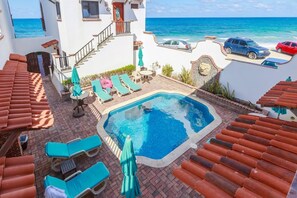 Kolam renang terbuka