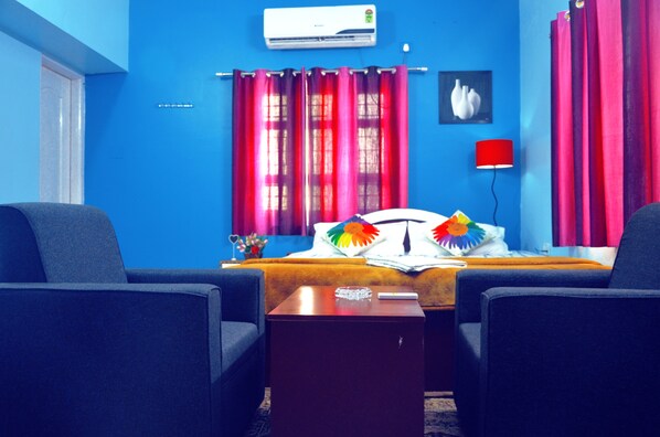 5 bedrooms, in-room safe, soundproofing, free WiFi