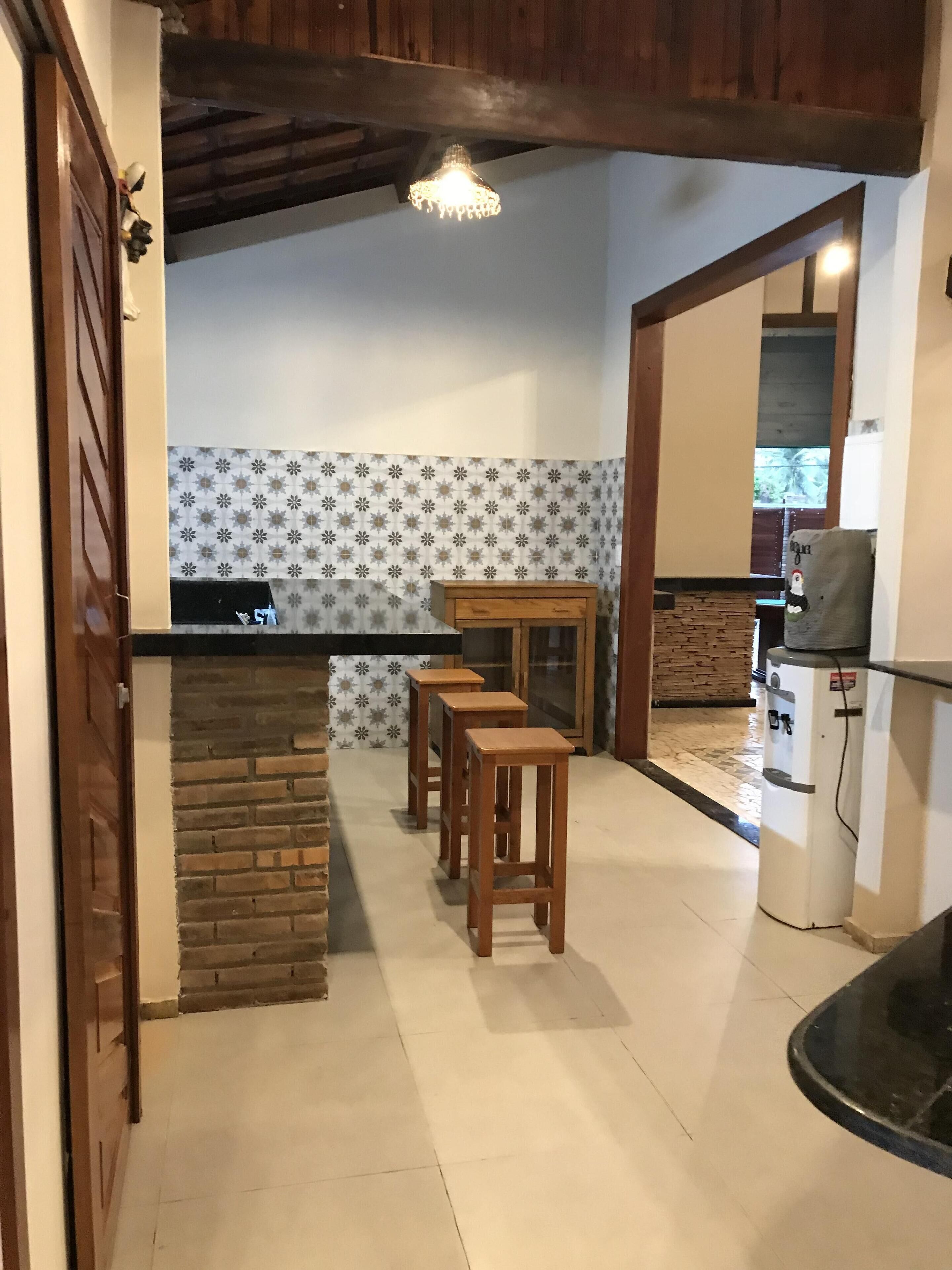 THE BEST! Accommodates 50 people - 10 suites with air, rustica style inn!