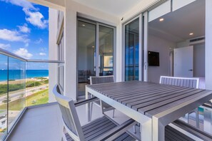 Outdoor dining - Azure Beach Residences 3 Bed/3 Bath Suite 180 Degree Views of  Eagle/Palm Beach. (PALM BEACH)