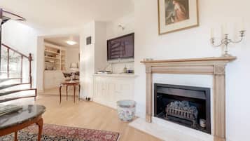 Smart TV, DVD player, books, music library