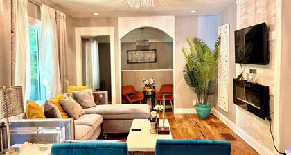 Atlanta Pool Home Near Airport, Near Airport 8 guests Max