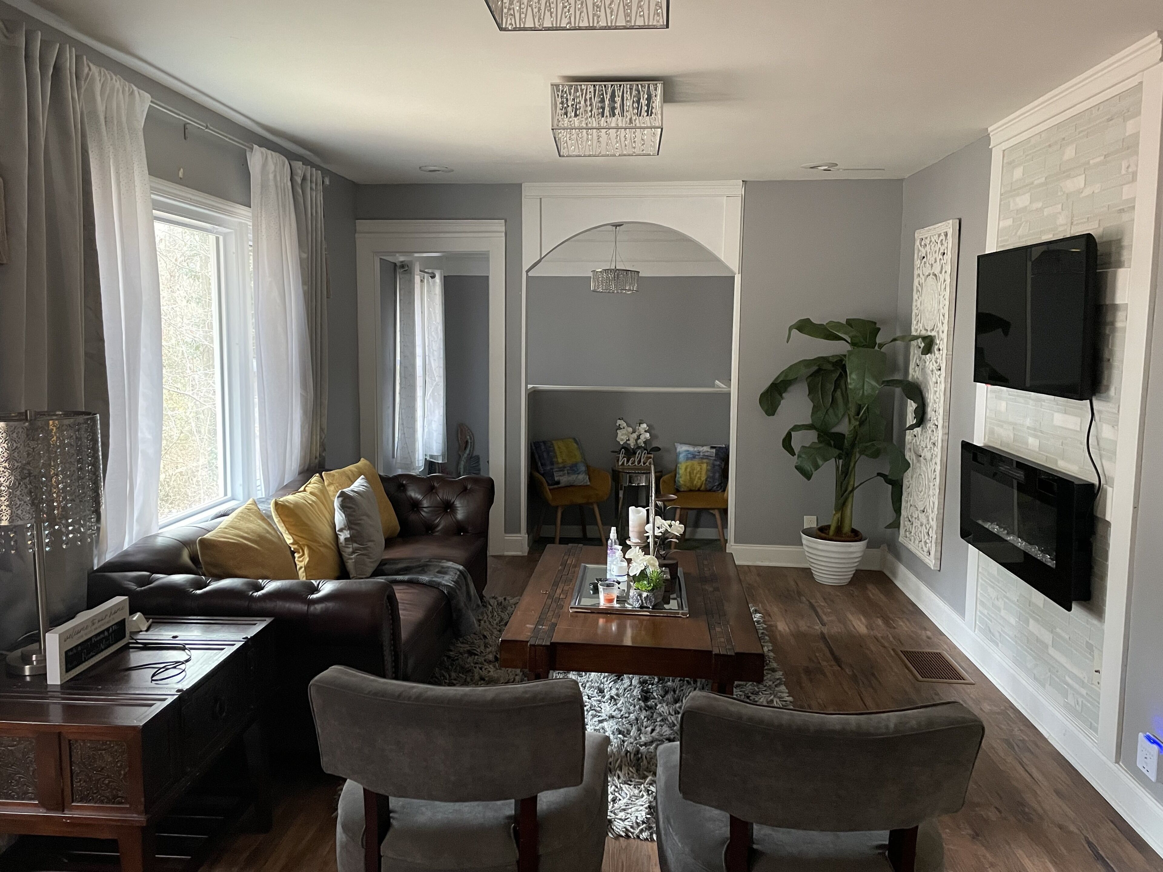 Secluded HIDEAWAY POOL HOME near Airport, Six Flags, & Downtown 