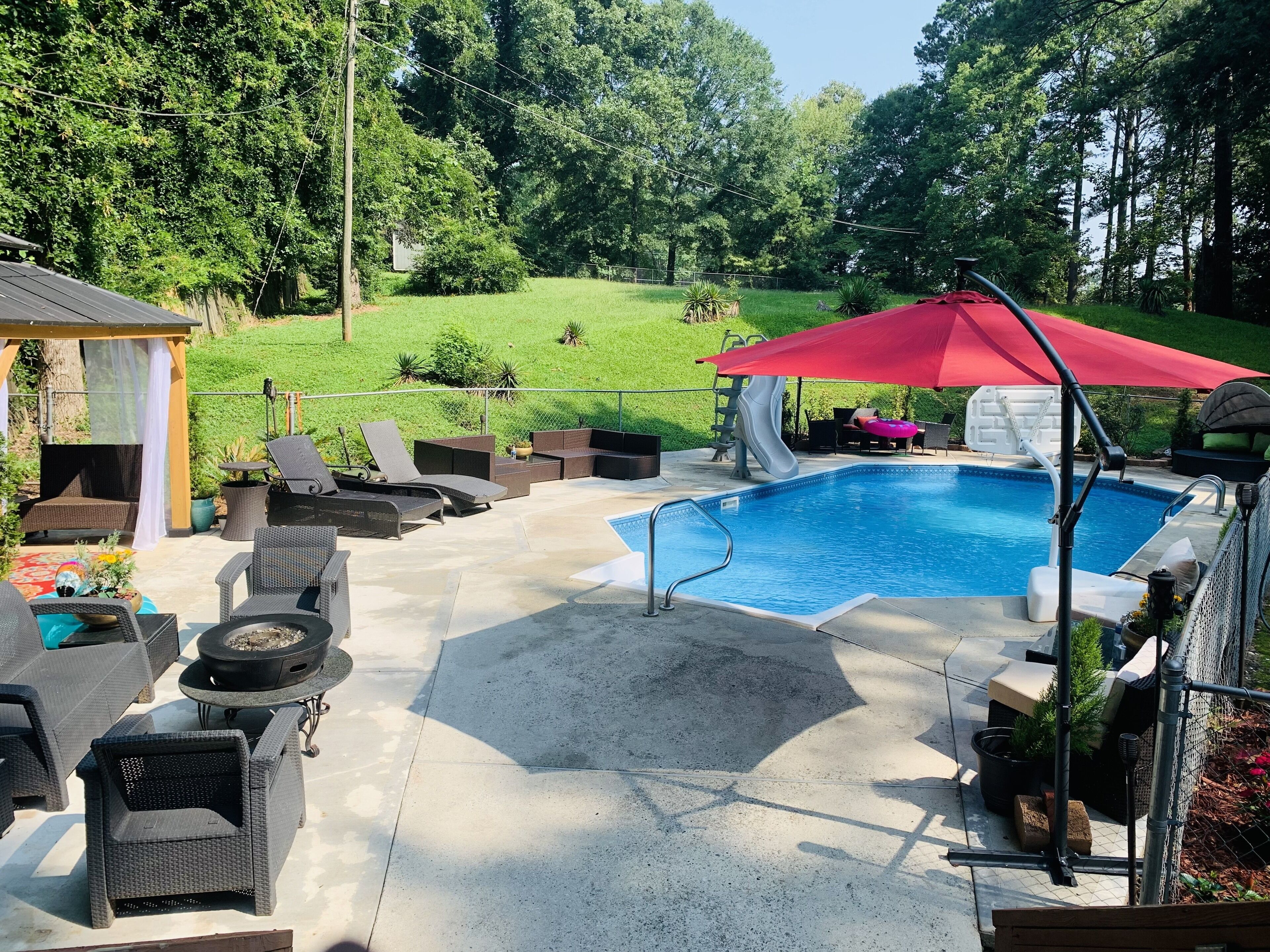 Secluded HIDEAWAY POOL HOME near Airport, Six Flags, & Downtown 