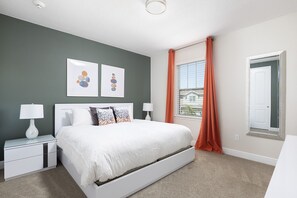 8 bedrooms, iron/ironing board, WiFi, bed sheets - Sunny Home with Themed Rooms in Encore (Kissimmee)