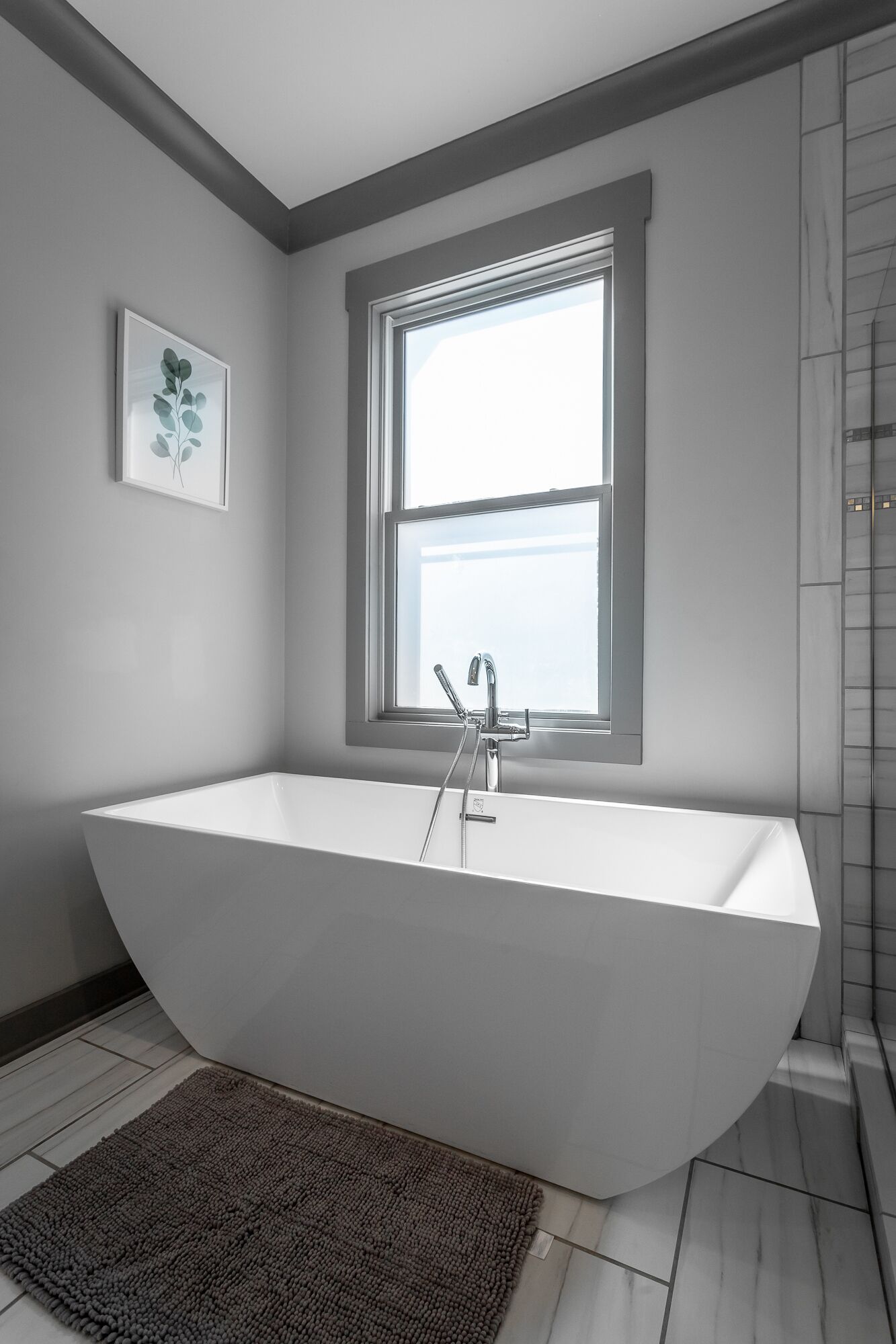 Green & All Made in USA Home 0.5mi to All Actions