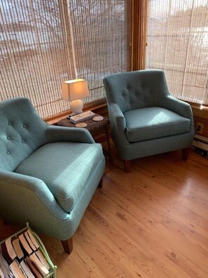 TV, DVD player, books, video library