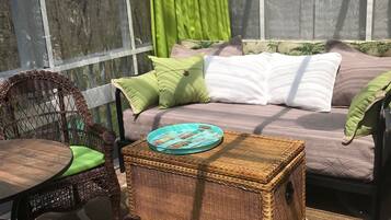 Smart TV, DVD player, books