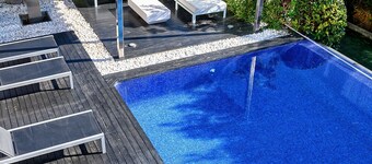 Luxurious villa with spectacular Seaview,  Airco and private Infinity pool