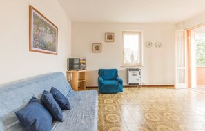 TV, ping pong - Garden Ville apartment, two-room apartment in residence with pool and garden (Sirmione)