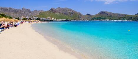 Beach nearby, sun loungers