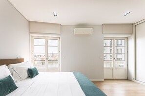 3 sovrum, strykjärn/strykbräda, gratis wi-fi och sängkläder