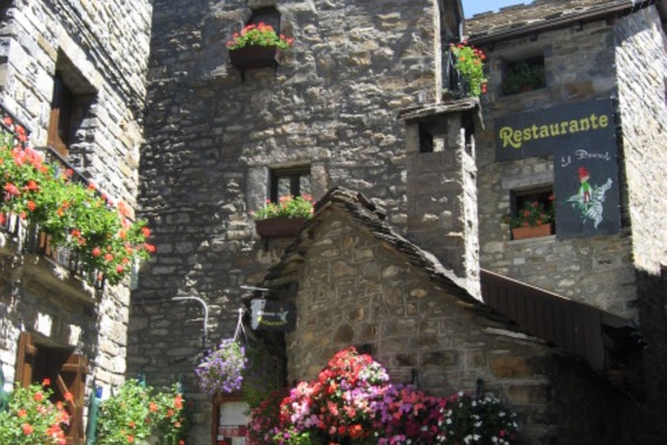 El Duende, excellent restaurant 3 minutes walk from Casa Petirrojo