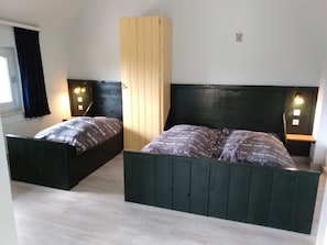 6 makuuhuonetta, silitysrauta/-lauta, Wi-Fi