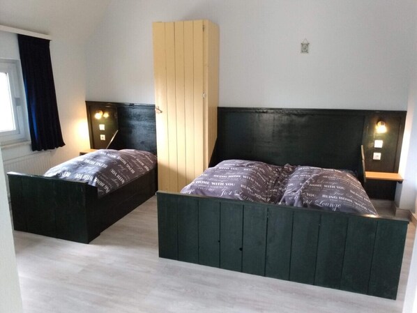 6 bedrooms, iron/ironing board, WiFi - Cozy half-timbered house with room for everyone (Bad Sachsa)