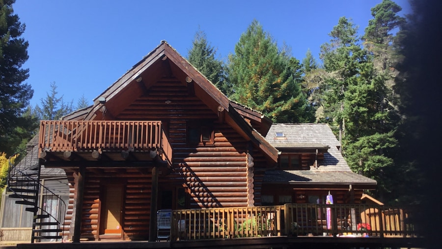 Redwood Log Cabin