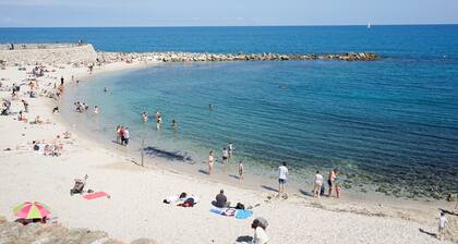 Im Land der Sonne, des Meeres und der Künstler.