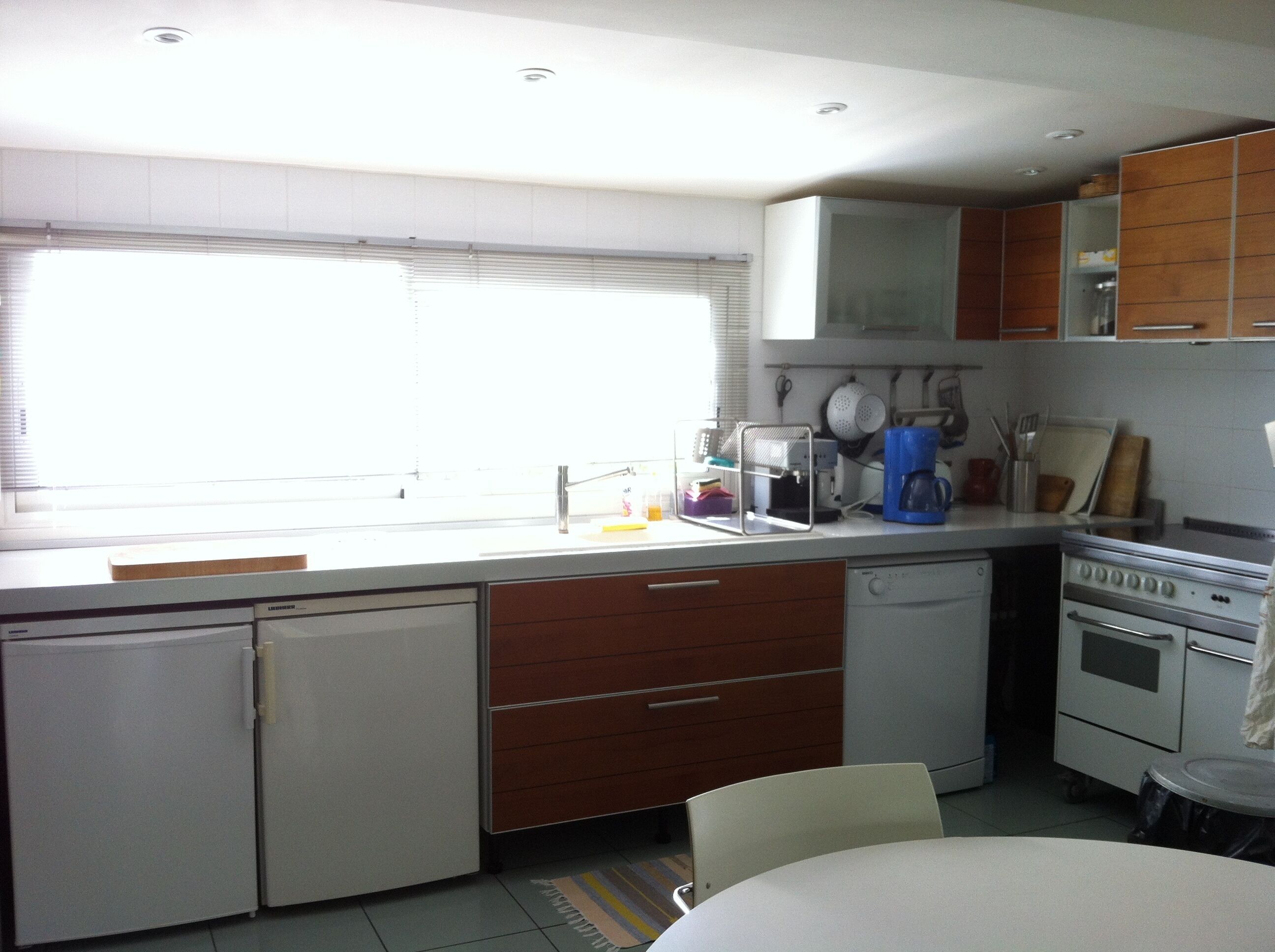 PERIGORD NOIR, house with heated swimming pool (15x5) and spa, by the river.