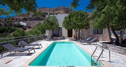 Villa Somnia! Mit privatem Pool, in der Nähe von Annehmlichkeiten, Revitalisierung der Natur!