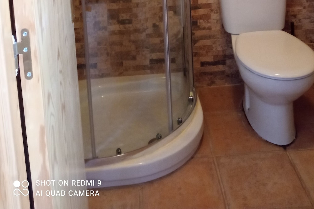 March house for 2 people