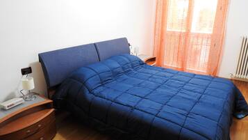 2 camere, una scrivania, ferro/asse da stiro, Wi-Fi